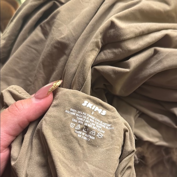 SKIMS Taupe Bodycon Two Piece Set - Picture 5 of 5